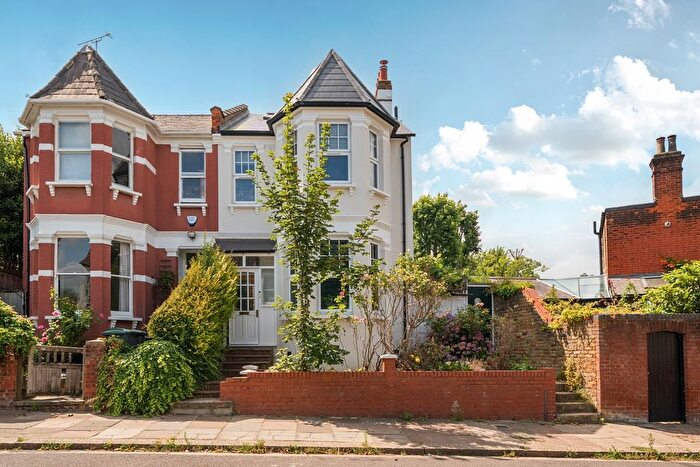 3 Bedroom Semi-Detached House To Rent In Alexandra Avenue, London, N22