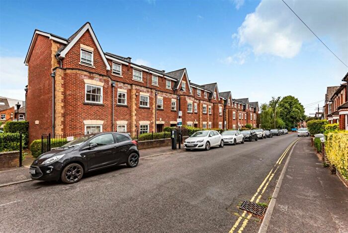 3 Bedroom Apartment For Sale In Sandfield Court, The Bars, Guildford, GU1