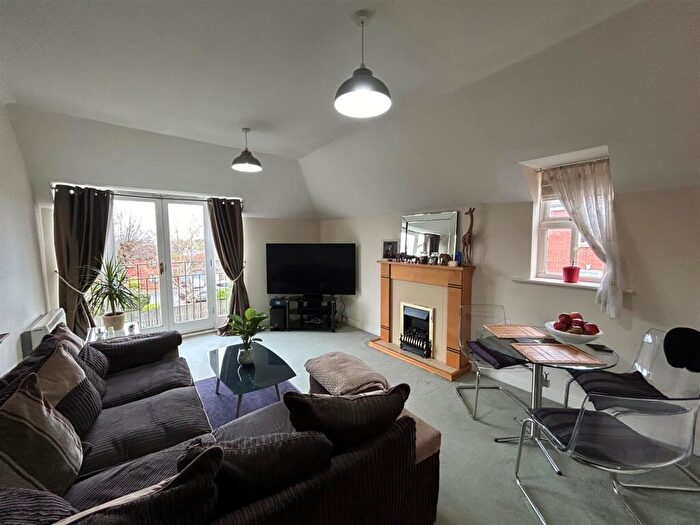 2 Bedroom Apartment To Rent In Bosworth House, Priory Walk, Hinckley, LE10