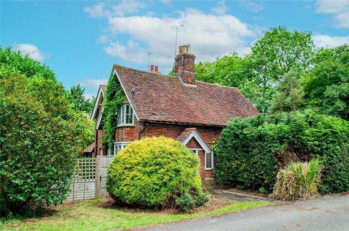 2 Bedroom Semi-Detached House For Sale In Temple Dinsley, Preston, Hitchin, Hertfordshire, SG4