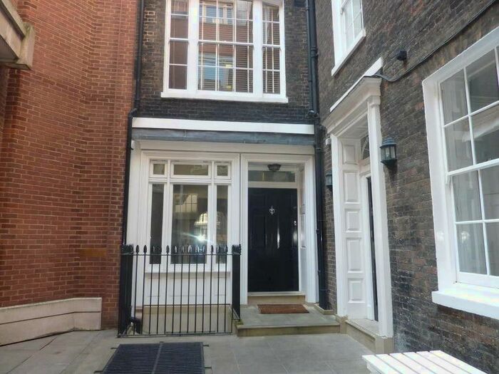 1 Bedroom Flat To Rent In Brook Court, Laurence Pountney Lane, London, EC4R