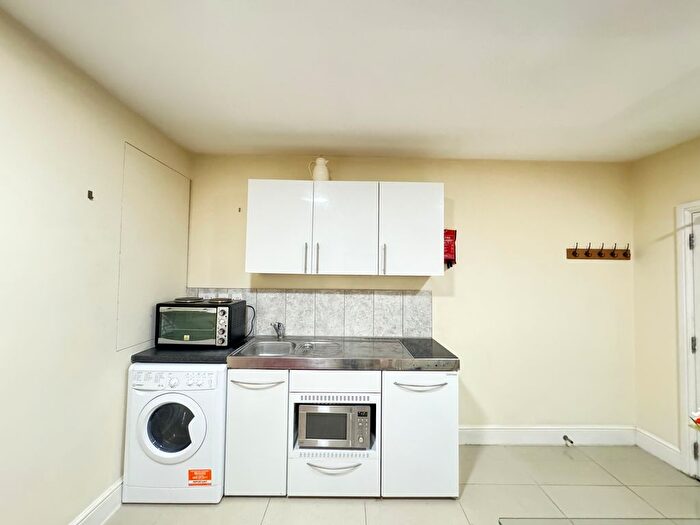 1 Bedroom Flat To Rent In Cromwell Road, London, SW7