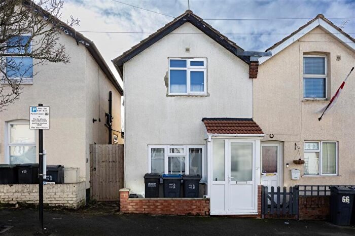 2 Bedroom Semi Detached House For Sale In Napier Road, South Croydon, CR2