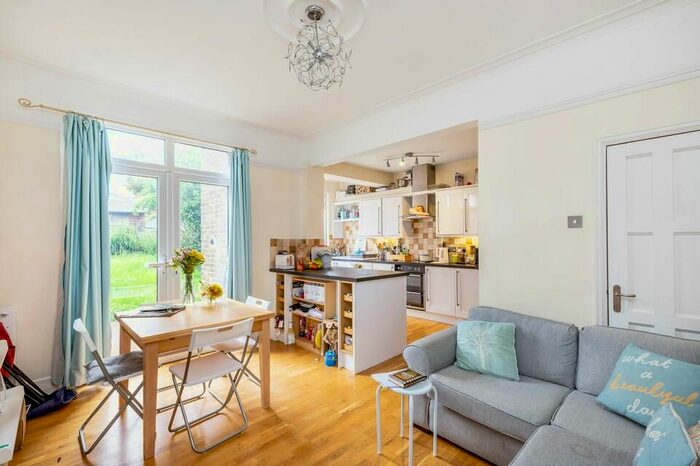 4 Bedroom Terraced House To Rent In Ribblesdale Road, London, SW16