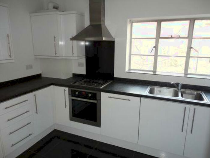3 Bedroom Flat To Rent In Falloden Court, Brookland Rise, Hampstead Garden Suburb, NW11