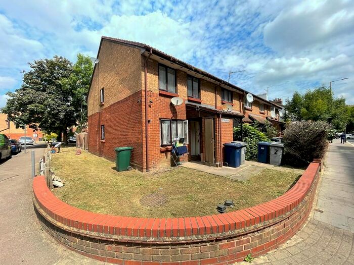 1 Bedroom Maisonette To Rent In Colindale Avenue, London, NW9
