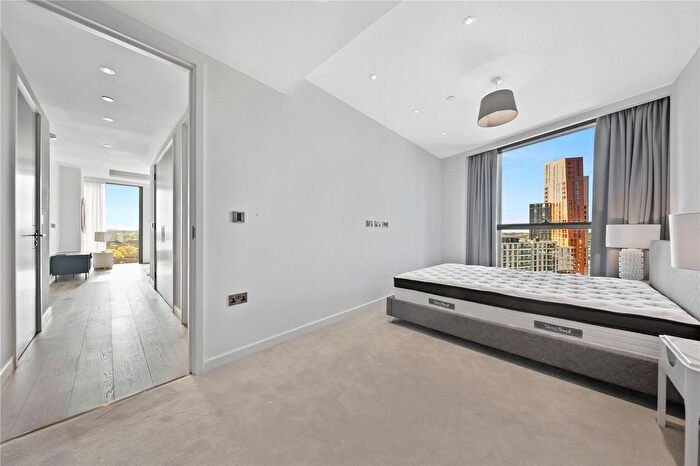 3 Bedroom Flat To Rent In Thames City, Carnation Way, London, SW8