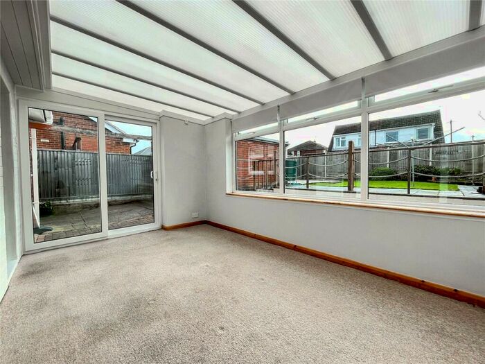 2 Bedroom Bungalow To Rent In Chatsworth Close, Shepshed, Loughborough, Leicestershire, LE12