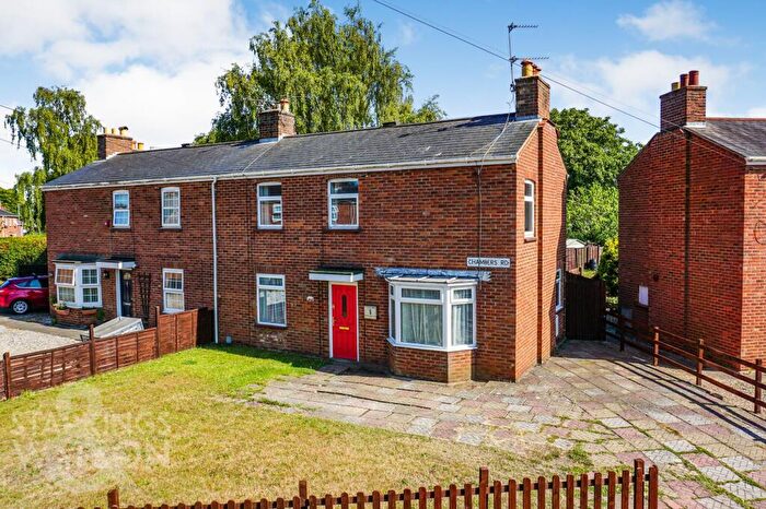 3 Bedroom Semi-Detached House For Sale In Chambers Road, Norwich, NR3
