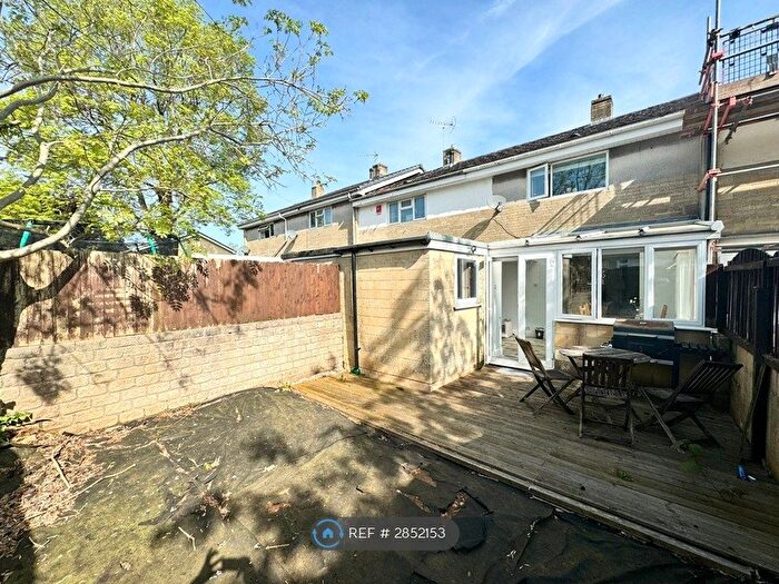 2 Bedroom Terraced House To Rent In Queens Drive, Bath, BA2