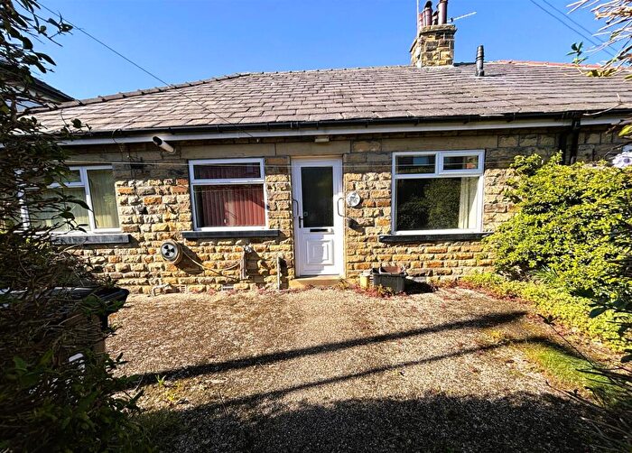 2 Bedroom Semi-Detached Bungalow For Sale In Well Grove, Hove Edge, Brighouse, HD6