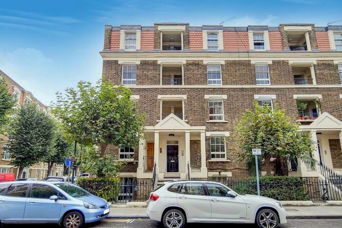 3 Bedroom Flat To Rent In Wilmot Street, London, E2