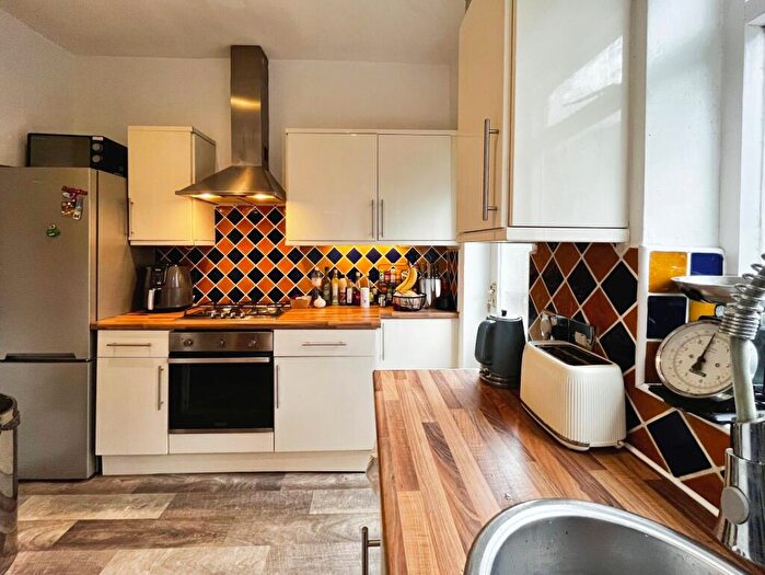 2 Bedroom Flat For Sale In Claremont Grove, Didsbury, Manchester, M20