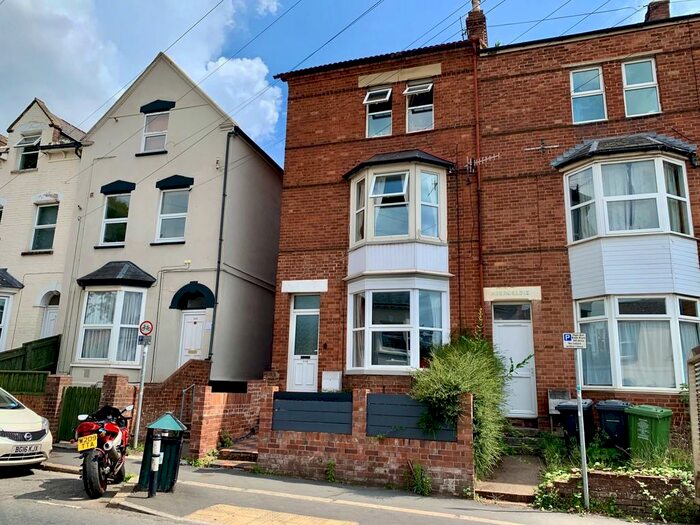 1 Bedroom Apartment To Rent In Old Tiverton Road, Exeter, EX4
