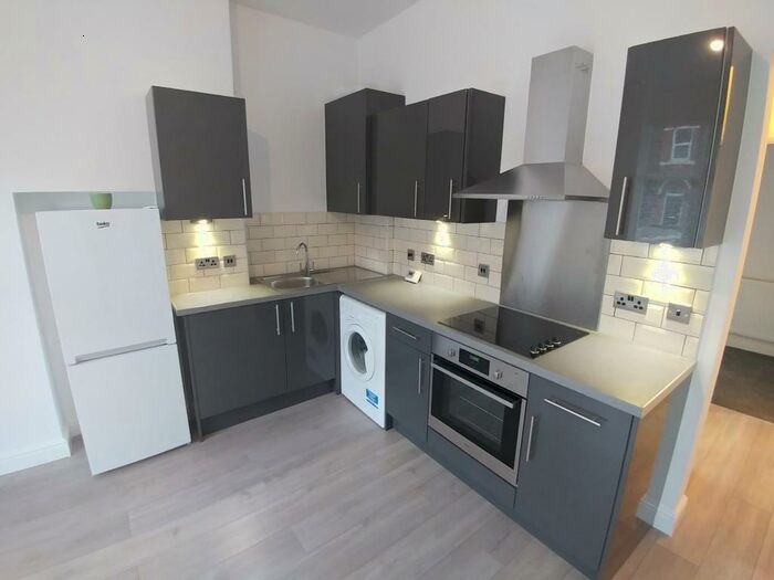 1 Bedroom Apartment To Rent In Summerfield Crescent, Edgbaston, Birmingham, B16