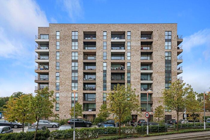2 Bedroom Flat For Sale In Lakeside Drive, Park Royal, London, NW10
