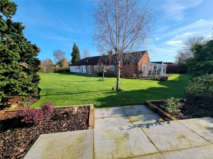 3 Bedroom Detached House To Rent In Shelford Road, Radcliffe-on-trent, Nottingham, NG12