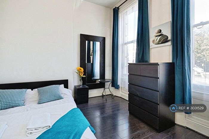 2 Bedroom Flat To Rent In Bow, London, E3