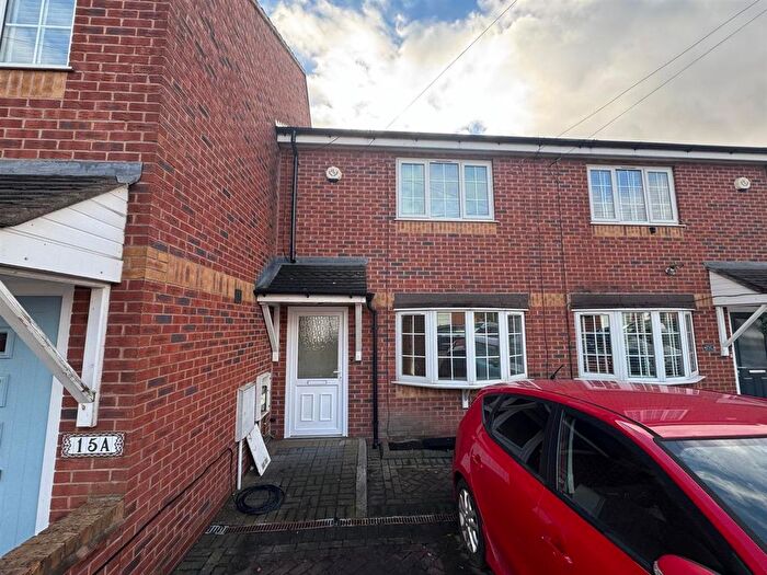 3 Bedroom Terraced House To Rent In Broad Street, Wolverhampton, WV14