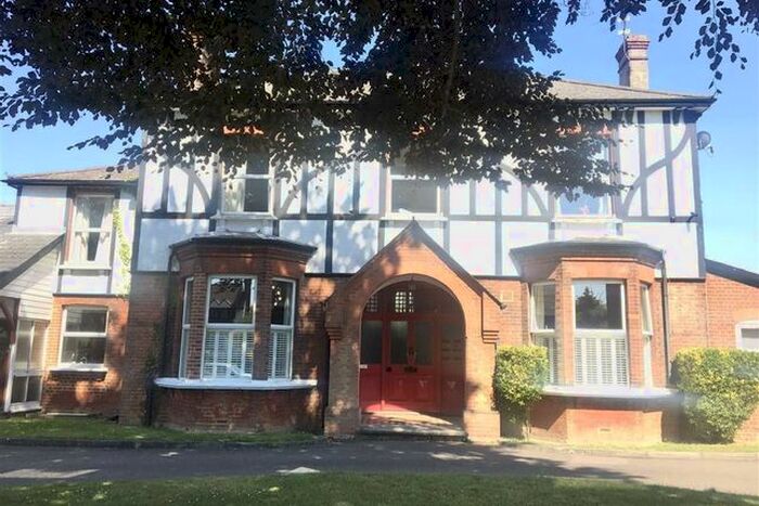 1 Bedroom Flat To Rent In Wrotham Road, Meopham, Gravesend, DA13