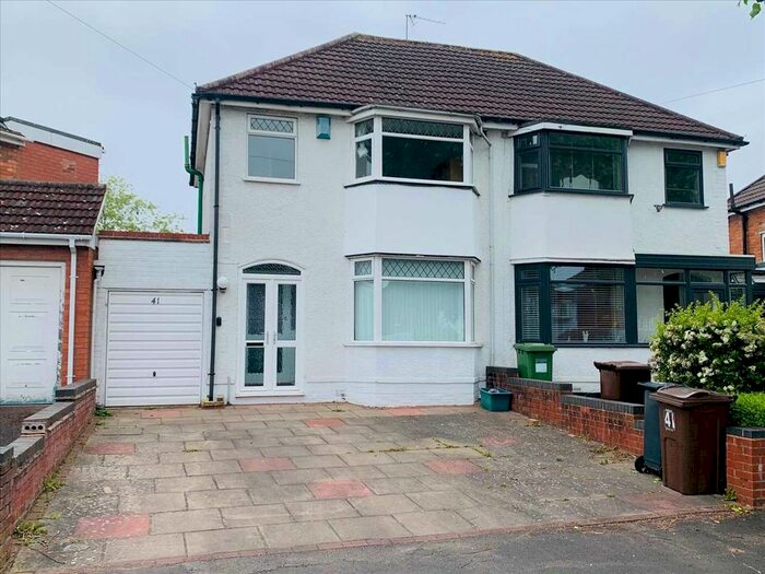 3 Bedroom Semi-Detached House To Rent In Goodway Road, Solihull, B92