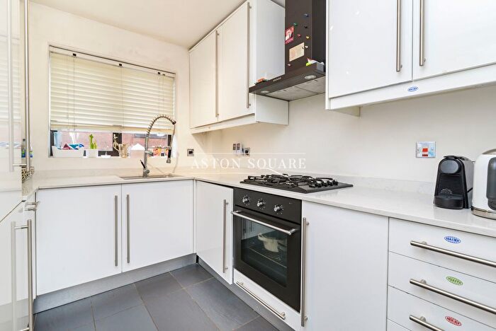 2 Bedroom Flat To Rent In Bridge Lane, London, NW11