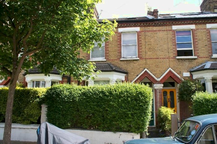 1 Bedroom Flat To Rent In Inman Road, London, SW18