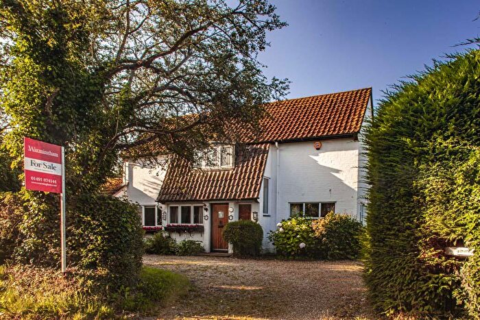 5 Bedroom Detached House For Sale In Barn Cottage, Tidmarsh, RG8
