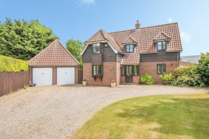 5 Bedroom Detached House For Sale In Chamberlin Close, Bildeston, Ipswich, IP7