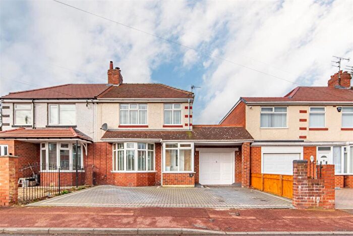 3 Bedroom Semi Detached House For Sale In Chatsworth Gardens, Westerhope, NE5