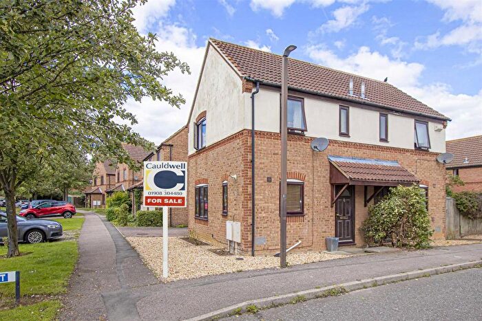 2 Bedroom Semi-Detached House To Rent In Coggeshall Grove, Wavendon Gate, MK7