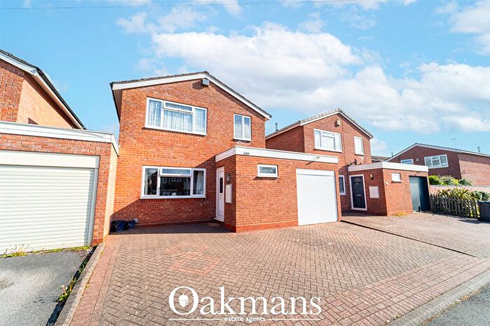 3 Bedroom Link Detached House For Sale In West Park Avenue, Birmingham, B31