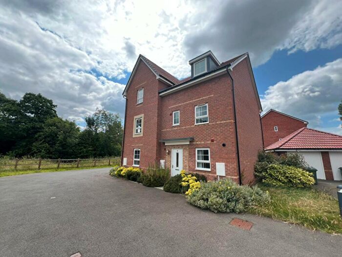 4 Bedroom Semi-Detached House To Rent In Goldcrest Walk, Coventry, CV4