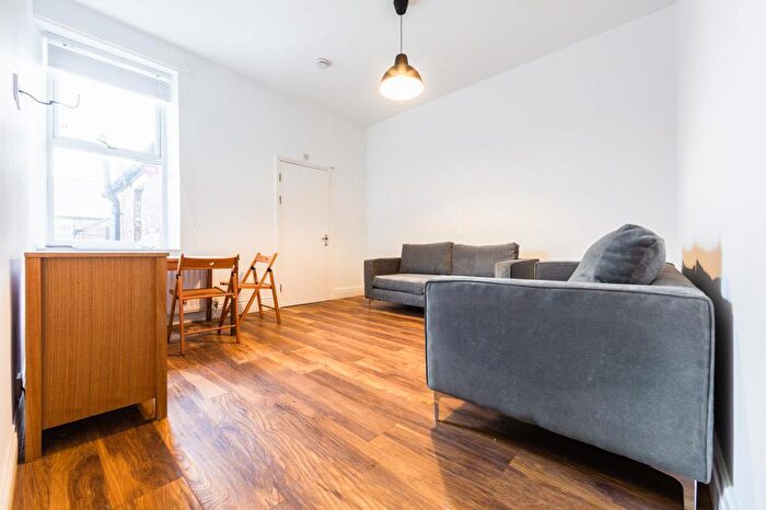 6 Bedroom Maisonette To Rent In Hazelwood Avenue, Jesmond, NE2