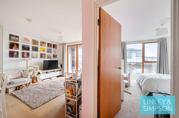 1 Bedroom Flat For Sale In Ironworks, David Street, Leeds, LS11