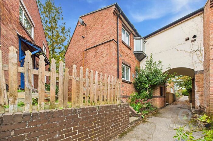 3 Bedroom End Of Terrace House For Sale In Crane Walk, Thorplands Brook, Northampton, NN3