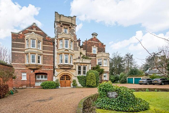 3 Bedroom Flat For Sale In Sydenham Hill, London, SE26