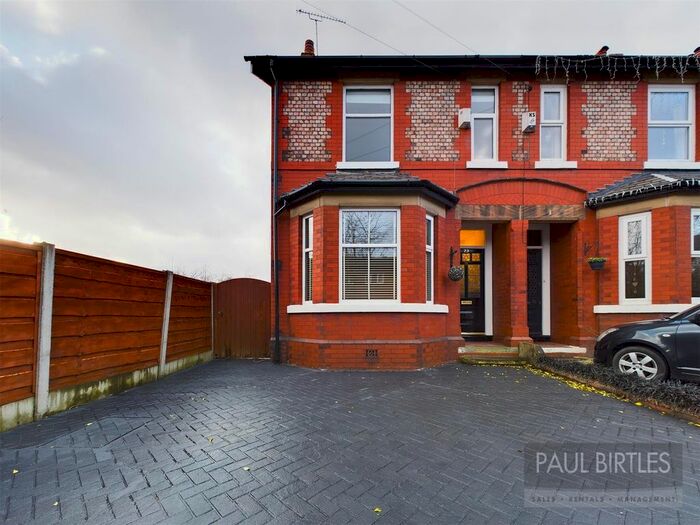 3 Bedroom Semi-Detached House To Rent In Brook Road, Flixton, Trafford, M41