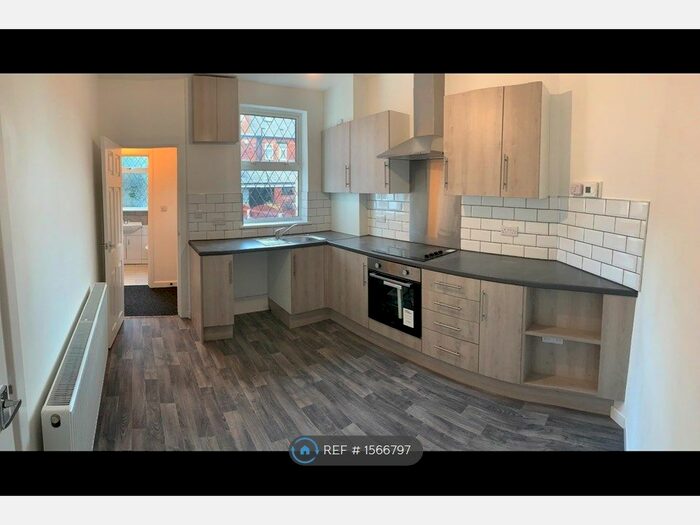 3 Bedroom End Of Terrace House To Rent In Sycamore Street, Barnsley, S75