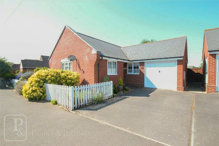 2 Bedroom Bungalow To Rent In New Road, Tiptree, Colchester, Essex, CO5