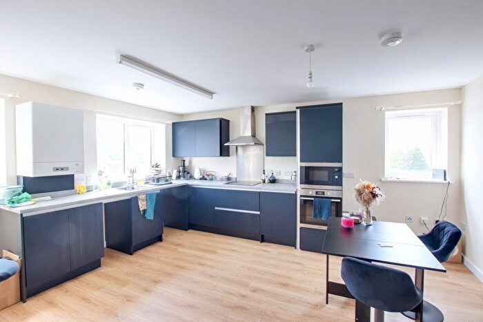 2 Bedroom Flat To Rent In A Wells Road, Bath, BA2