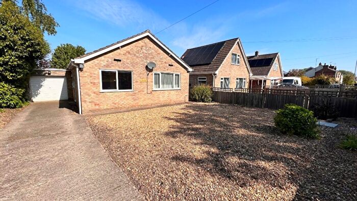 3 Bedroom Detached Bungalow For Sale In High Road, Guyhirn, PE13