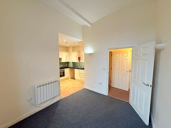 1 Bedroom Flat To Rent In Sherborne Road, Yeovil, BA21