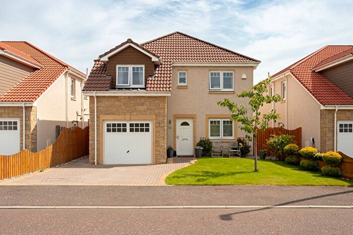 5 Bedroom Detached House For Sale In Law View, Leven, Fife, KY8