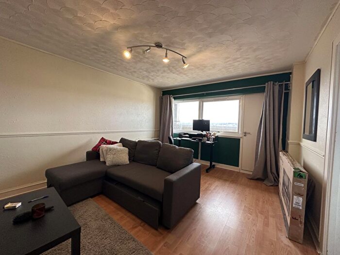 2 Bedroom Flat To Rent In Greig Court, Aberdeen, AB25