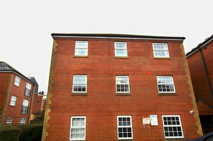 2 Bedroom Flat To Rent In St Lawrence House, Latymer Court, Northampton, NN1