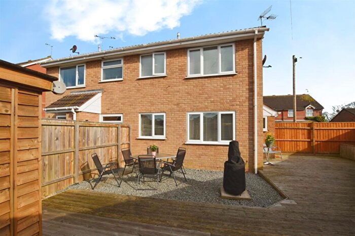 1 Bedroom End Of Terrace House For Sale In Greville Road, Hedon, HU12