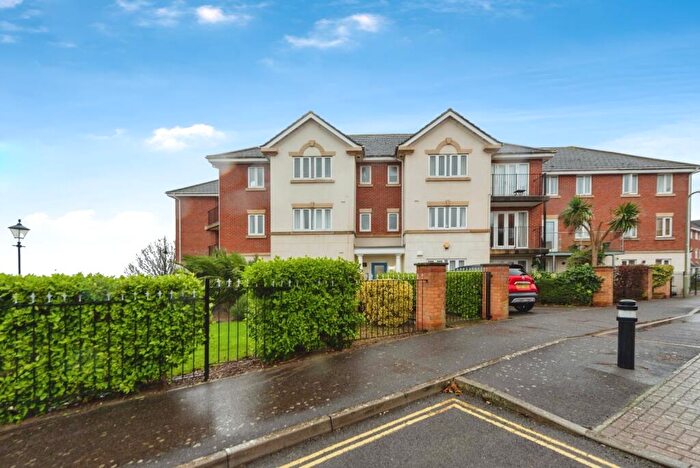 2 Bedroom Flat For Sale In Sussex Court, Vanguard Road, Gosport, Hampshire, PO12