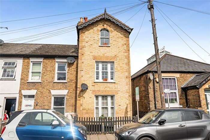 3 Bedroom End Of Terrace House For Sale In Freelands Grove, Bromley, BR1