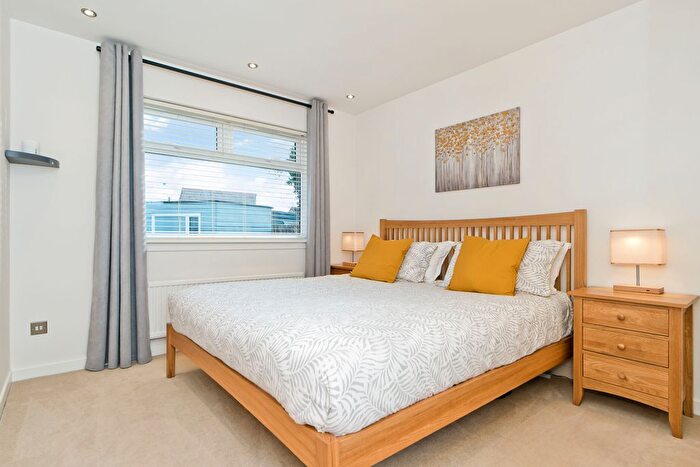 2 Bedroom Detached Bungalow For Sale In Kirk Park, Dunbar, EH42